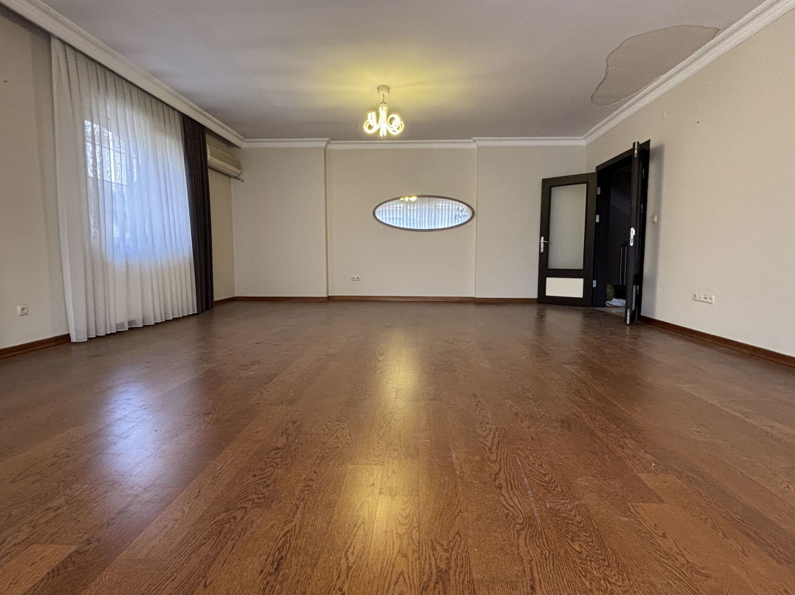 ÇAMLIBELDE KONAKLARI'NDA 4+1 250 M2 SATILIK DUBLEKS DAİRE