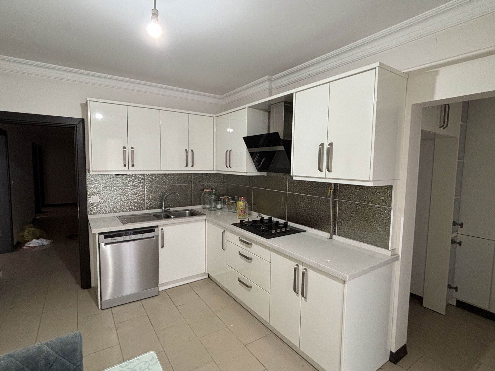 ÇAMLIBELDE KONAKLARI'NDA 4+1 250 M2 SATILIK DUBLEKS DAİRE