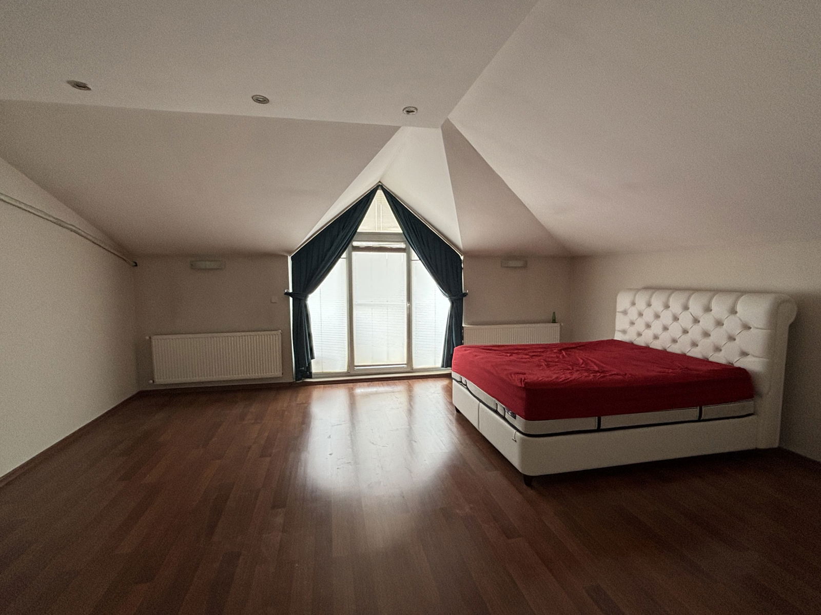 ÇAMLIBELDE KONAKLARI'NDA 4+1 250 M2 SATILIK DUBLEKS DAİRE