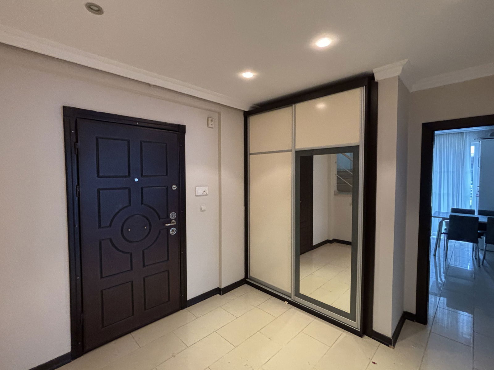 ÇAMLIBELDE KONAKLARI'NDA 4+1 250 M2 SATILIK DUBLEKS DAİRE