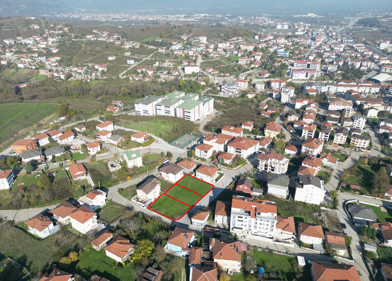 GÜMÜŞOVA YENİ MAHALLE'DE 410 M2 VE 463 M2 SATILIK PARSELLER