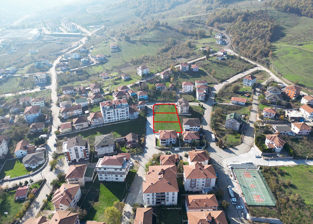 GÜMÜŞOVA YENİ MAHALLE'DE 410 M2 VE 463 M2 SATILIK PARSELLER