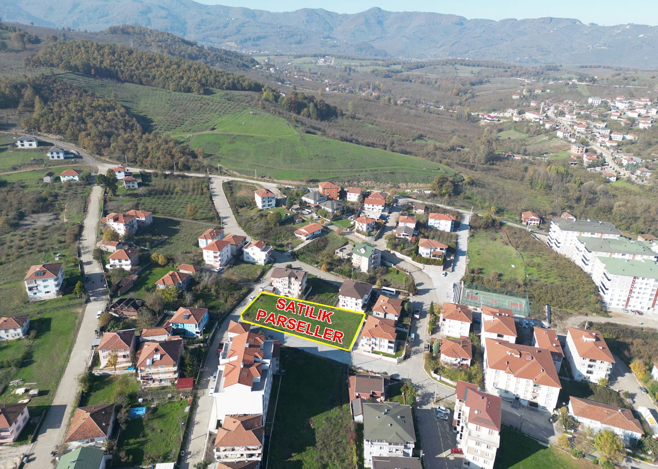 GÜMÜŞOVA YENİ MAHALLE'DE 410 M2 VE 463 M2 SATILIK PARSELLER