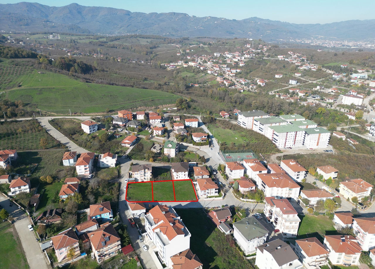 GÜMÜŞOVA YENİ MAHALLE'DE 410 M2 VE 463 M2 SATILIK PARSELLER