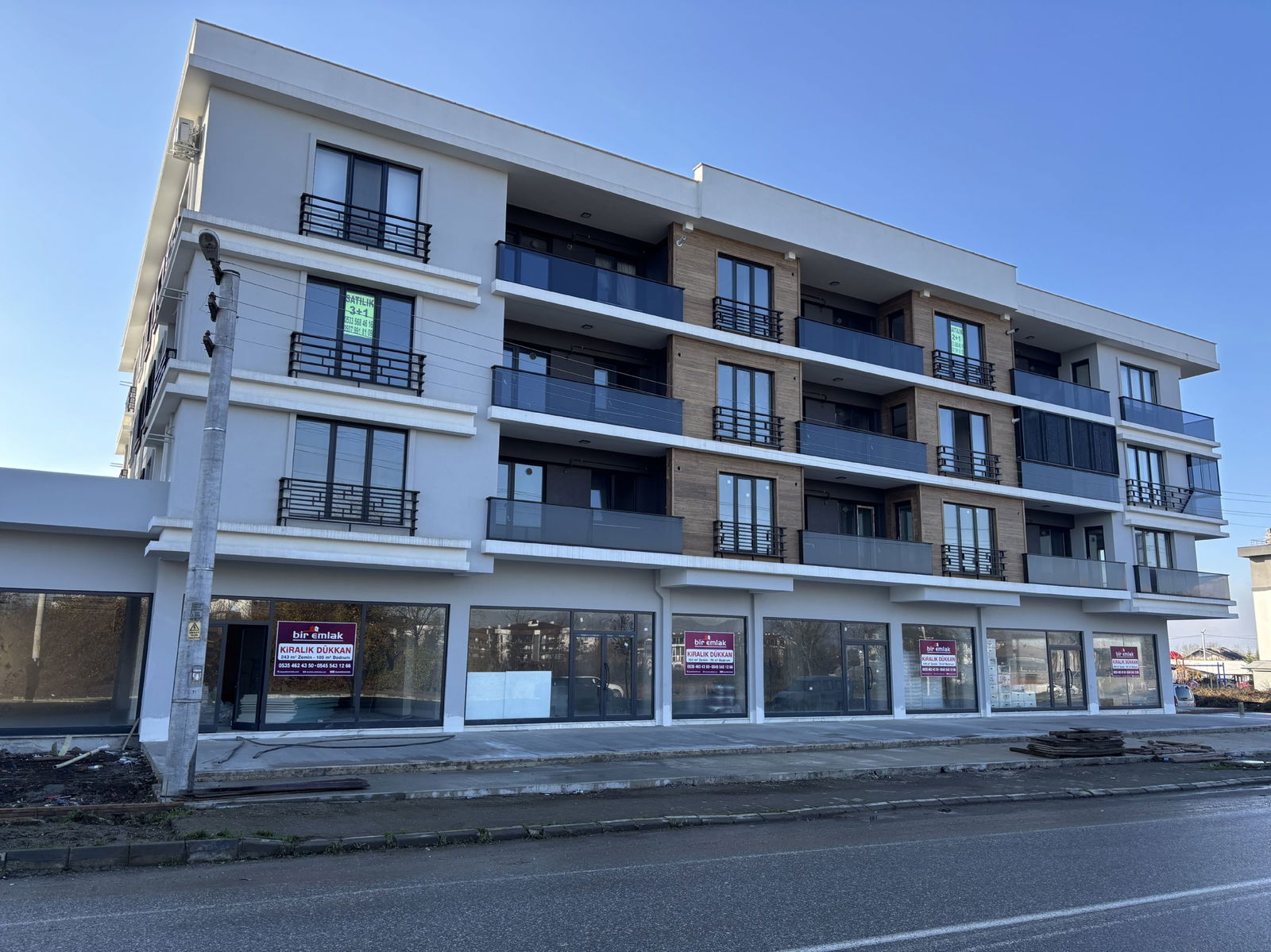 Kiralık Dükkan 35,000 TL