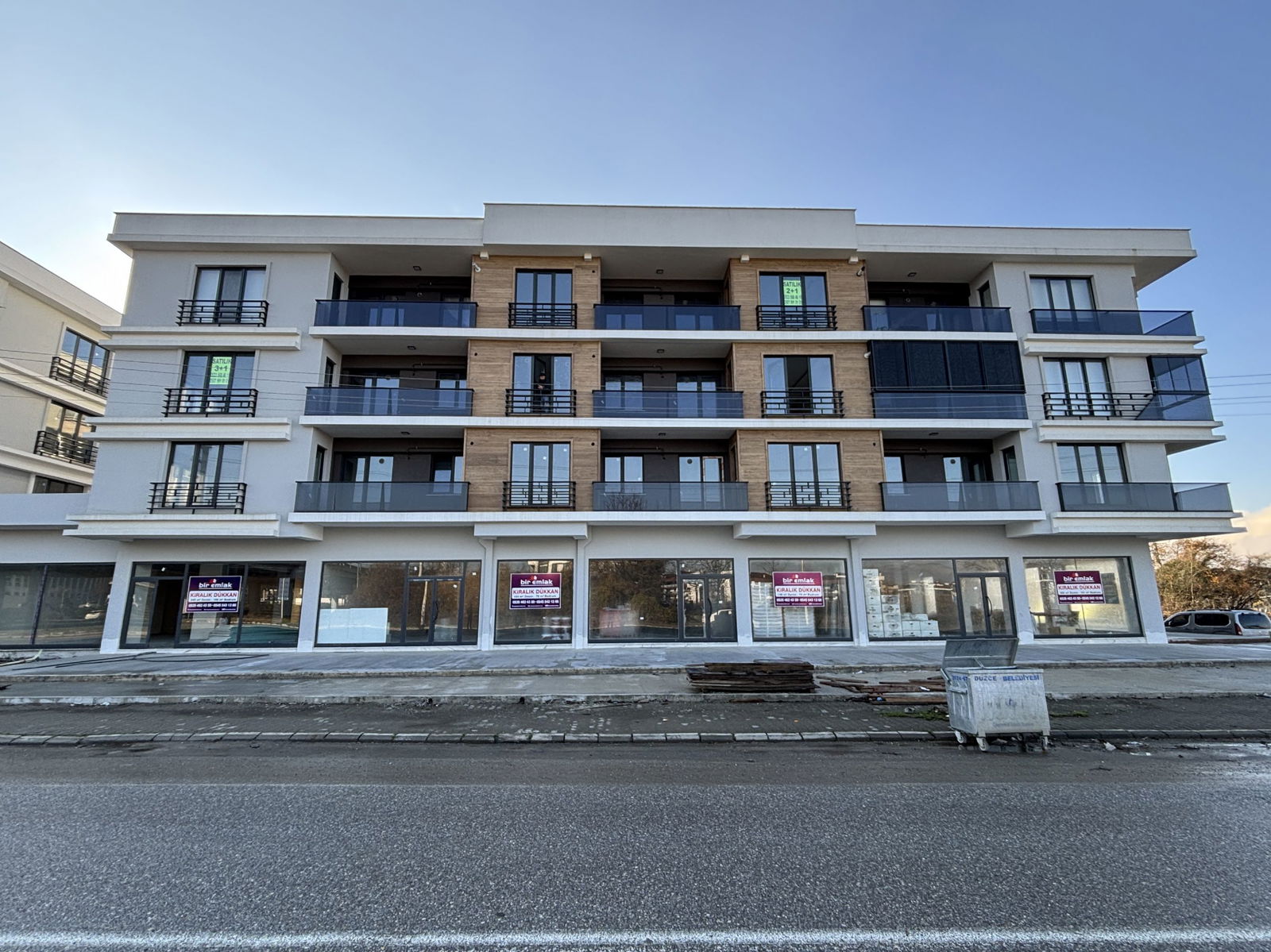 Kiralık Dükkan 35,000 TL
