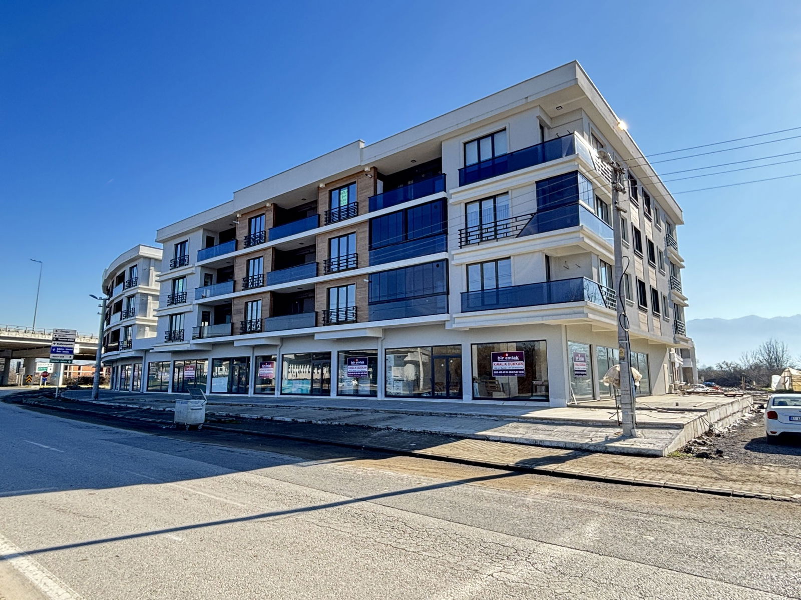 Kiralık Dükkan 35,000 TL