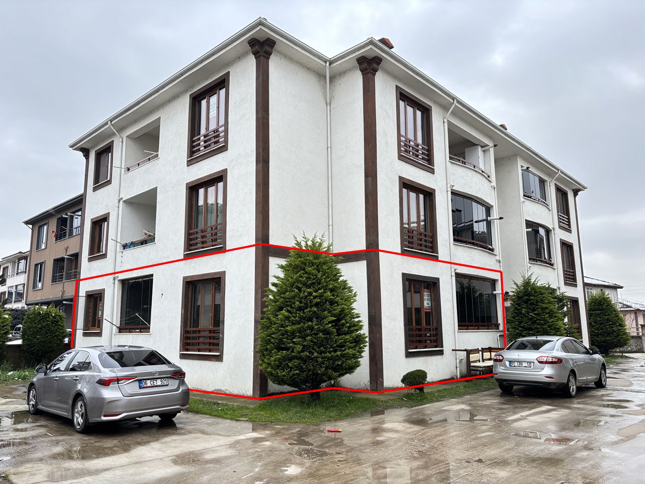 ÇAMLIBELDE KONAKLARI'NDA 4+1 250 M2 SATILIK DUBLEKS DAİRE