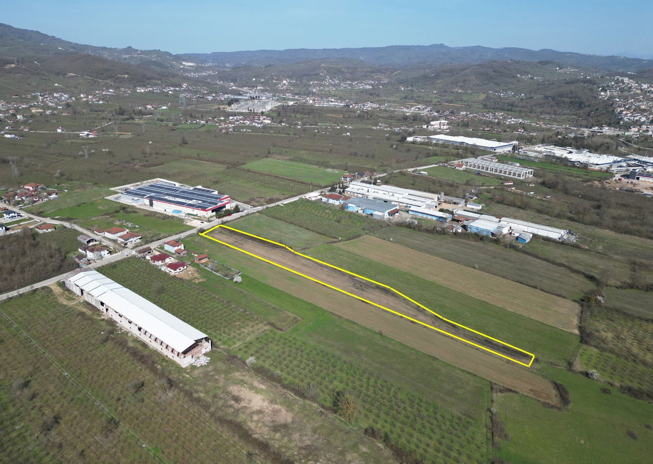 AYNALI KÖYÜ'NDE 8648 M2 SATILIK ARSA 