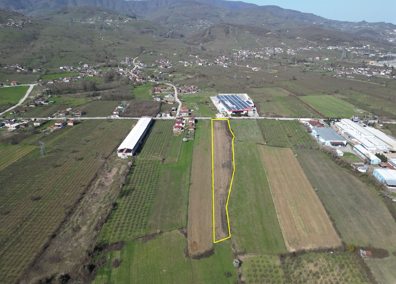 AYNALI KÖYÜ'NDE 8648 M2 SATILIK ARSA 