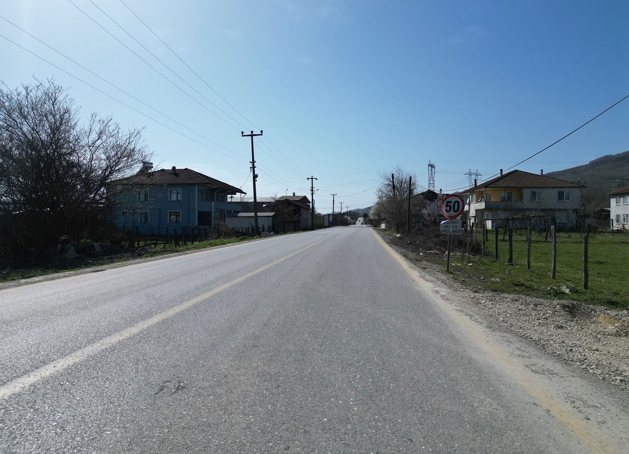 AYNALI KÖYÜ'NDE 8648 M2 SATILIK ARSA 