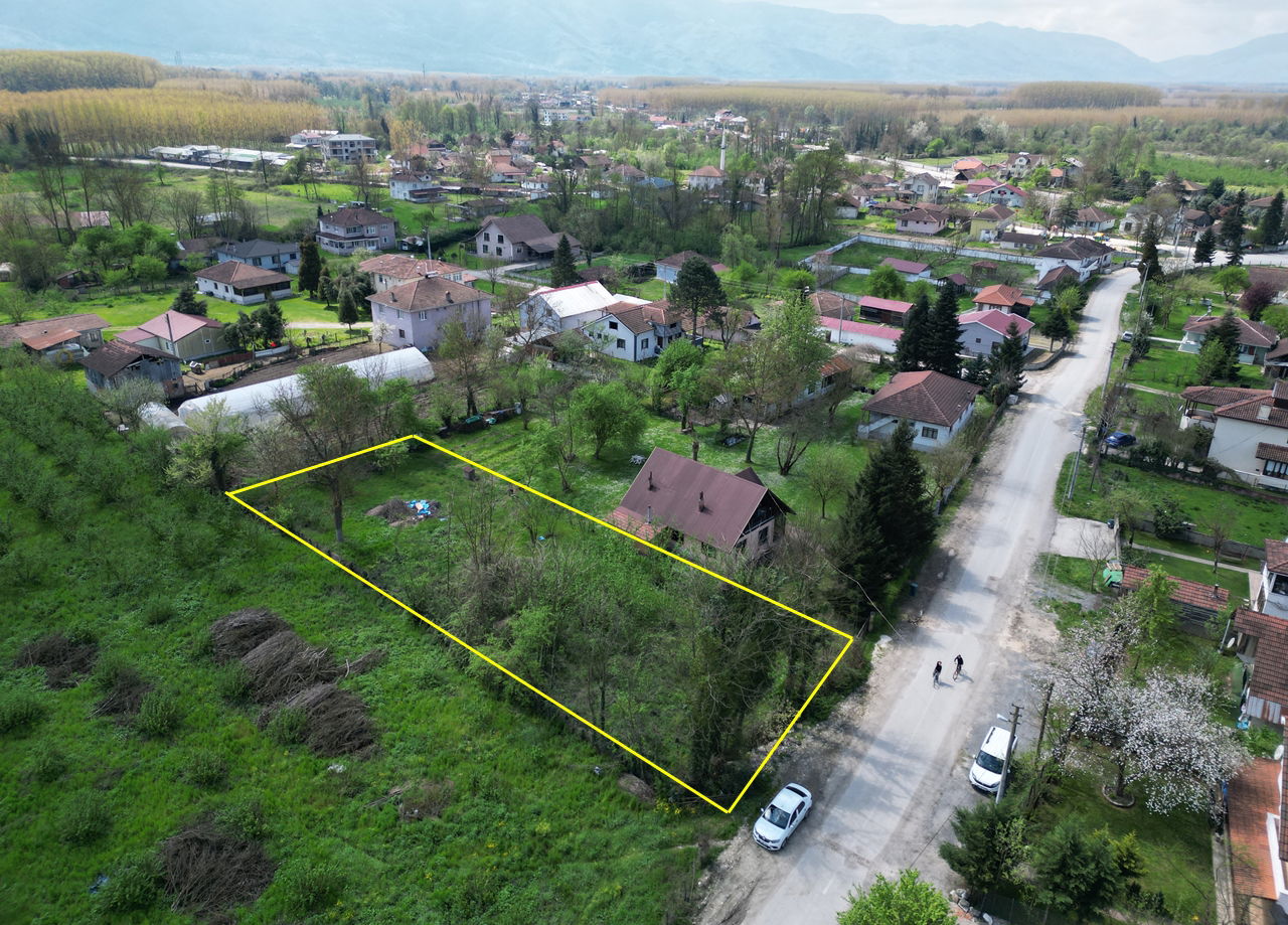 AYNALI KÖYÜ'NDE 8648 M2 SATILIK ARSA 