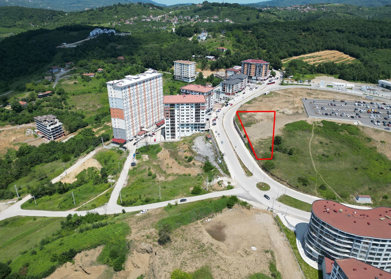 UZUN MUSTAFA MAHALLESİ'NDE 332 M2 SATILIK ARSA