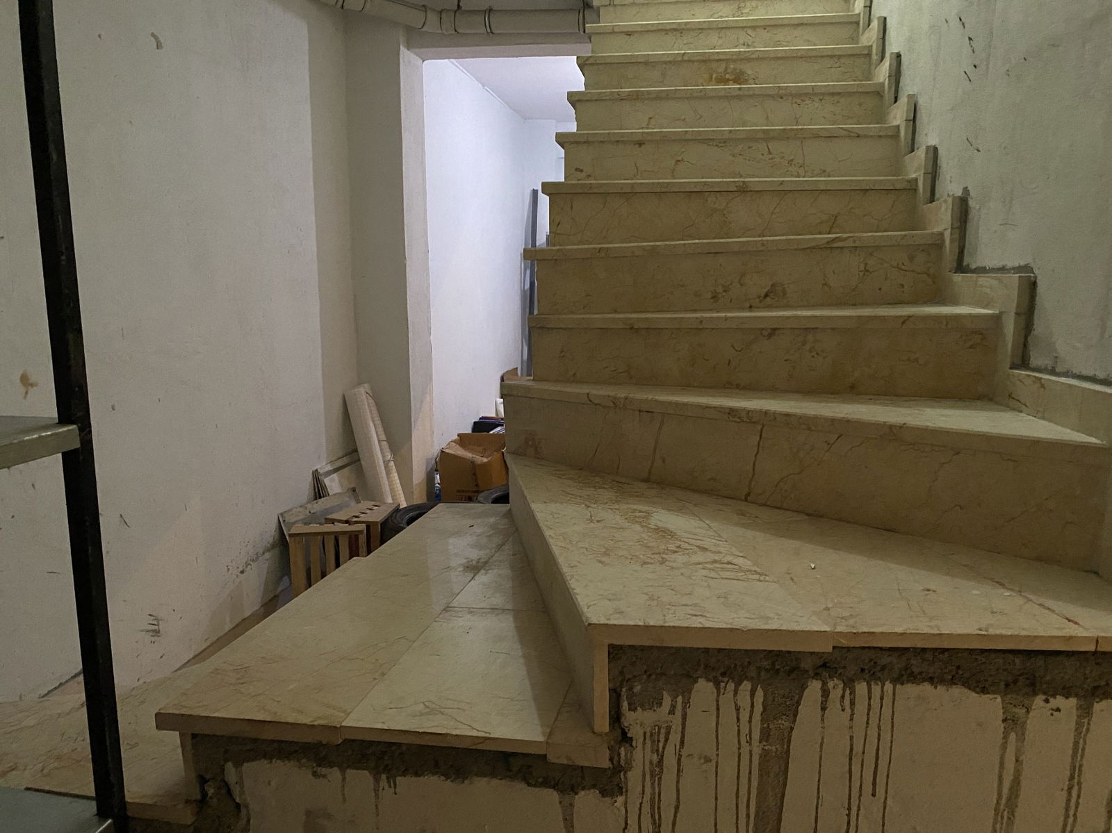 KONURALP ÜNİVERSİTE YERLEŞKESİNDE 194 M2 SATILIK DÜKKAN