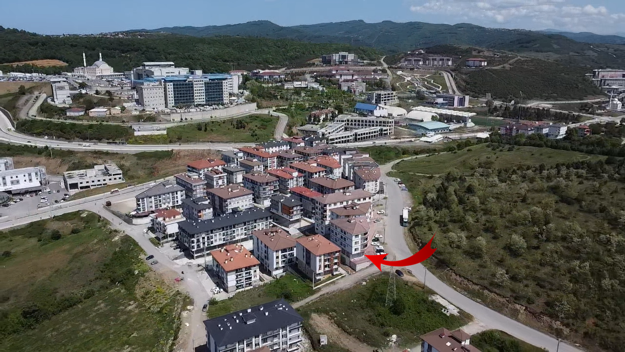 KONURALP ÜNİVERSİTE YERLEŞKESİNDE 194 M2 SATILIK DÜKKAN