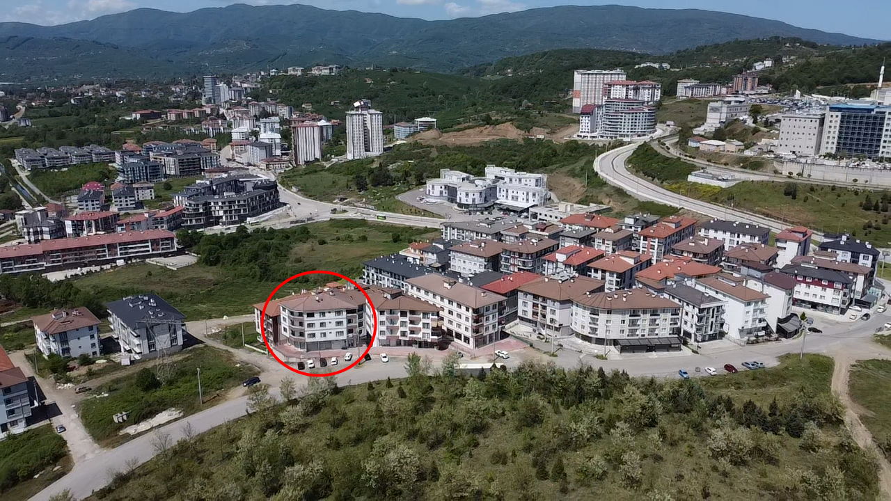 KONURALP ÜNİVERSİTE YERLEŞKESİNDE 194 M2 SATILIK DÜKKAN