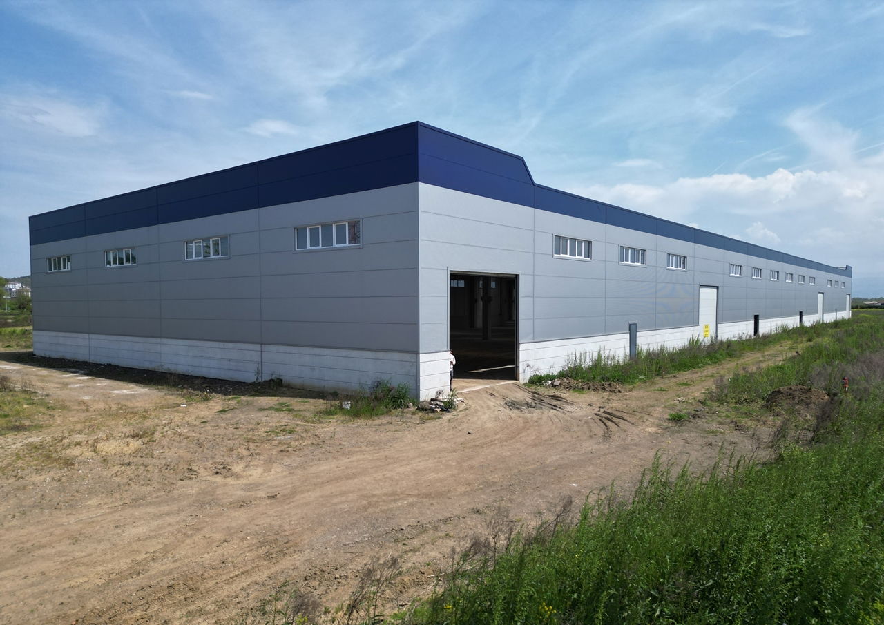 GÜMÜŞOVA HACIKADİRLER'DE 2000 M2 KİRALIK FABRİKA