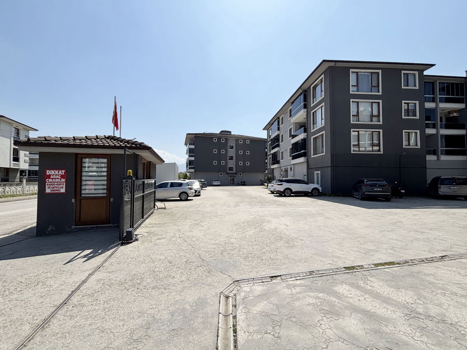 KARA HACIMUSA FURUNCU KONAKLARI'NDA 3+1 118 M2 SATILIK DAİRE