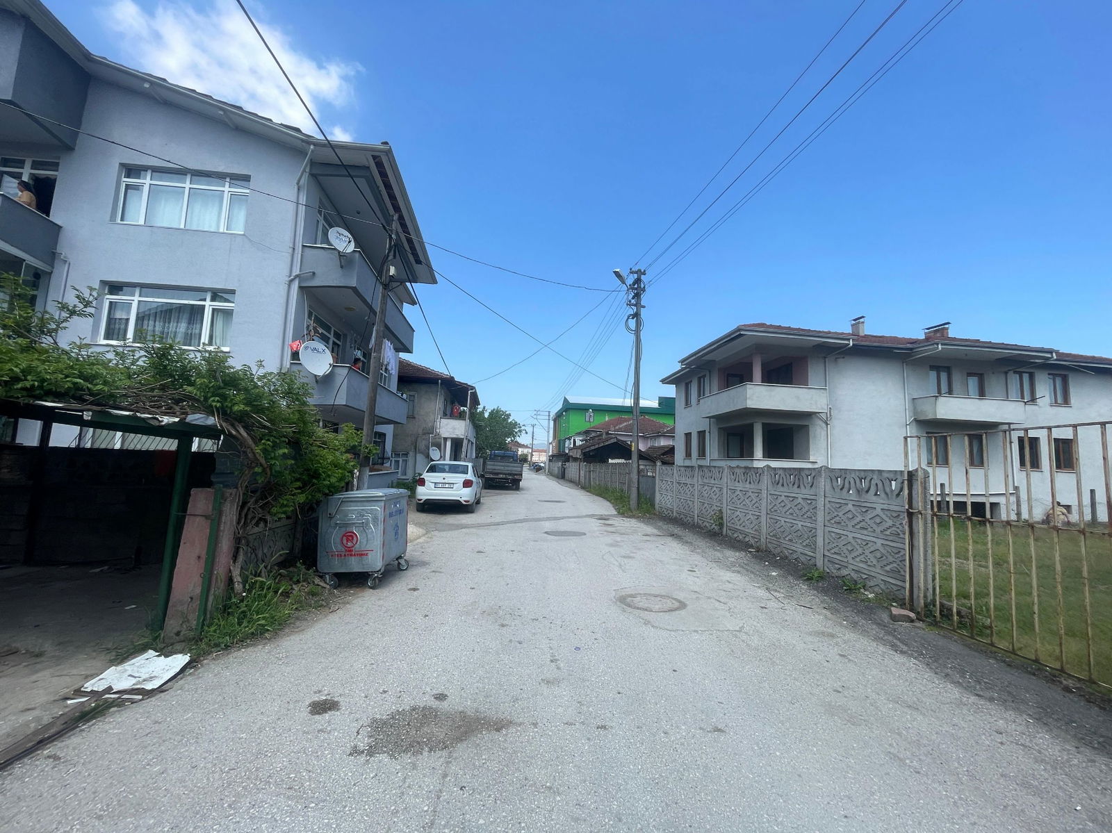 UZUN MUSTAFA MAHALLESİ'NDE 332 M2 SATILIK ARSA