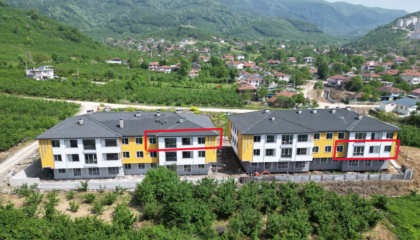TORUNAY SİTESİ'NDE 3+1 150 M2 SATILIK ARA KAT DAİRE