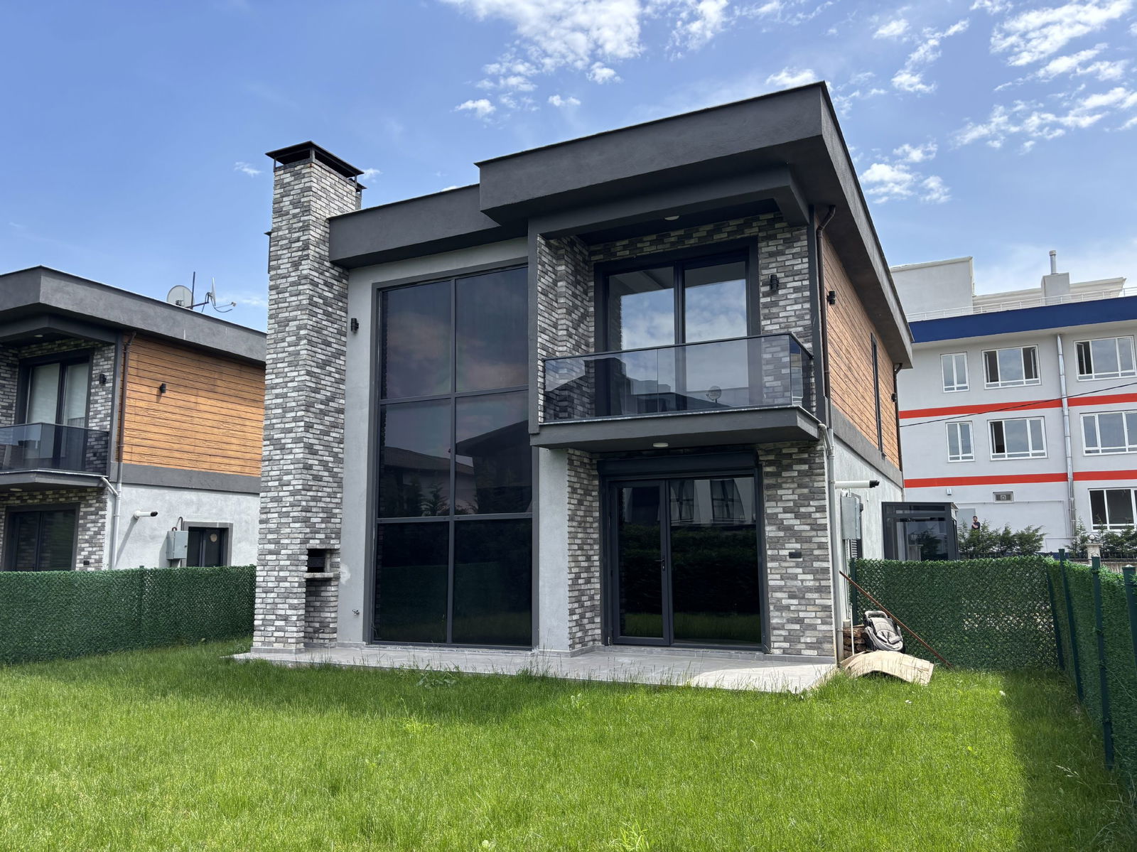 KÖRPEŞLER MAH. YEŞİLKENT 2'DE 4+1 210 M2 KİRALIK TEKİL VLLA