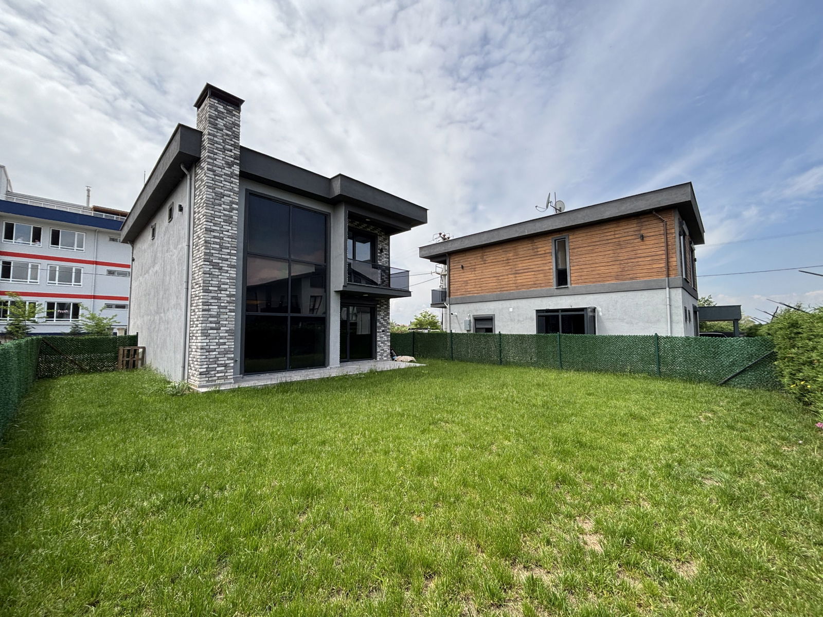 KÖRPEŞLER MAH. YEŞİLKENT 2'DE 4+1 210 M2 KİRALIK TEKİL VLLA