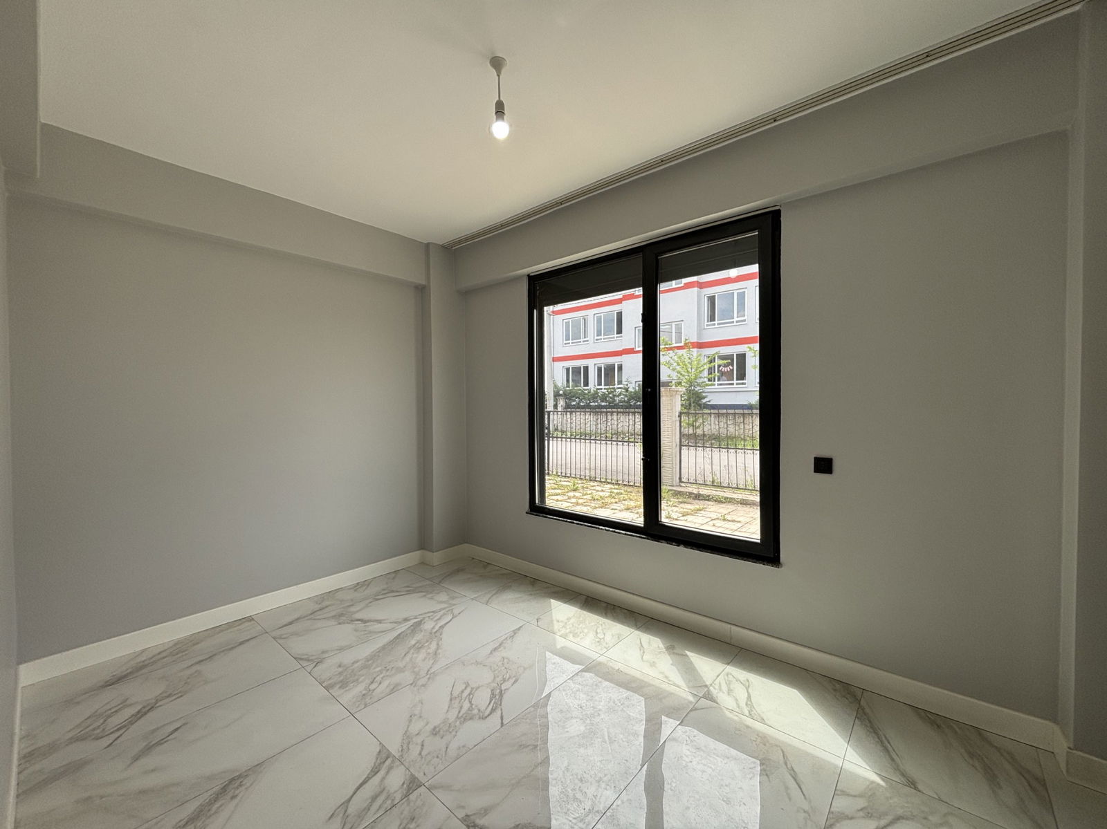 KÖRPEŞLER MAH. YEŞİLKENT 2'DE 4+1 210 M2 KİRALIK TEKİL VLLA