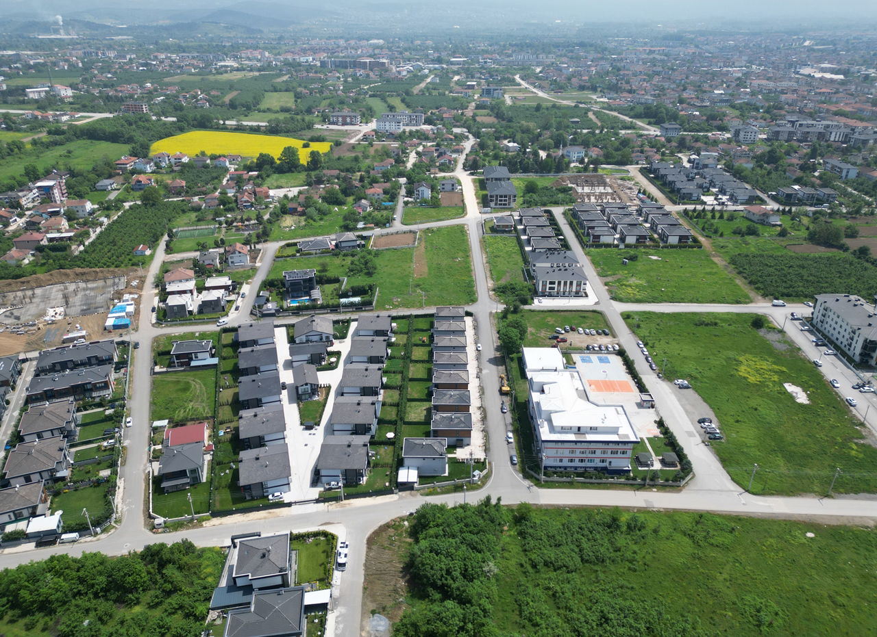 KÖRPEŞLER MAH. YEŞİLKENT 2'DE 4+1 210 M2 KİRALIK TEKİL VLLA