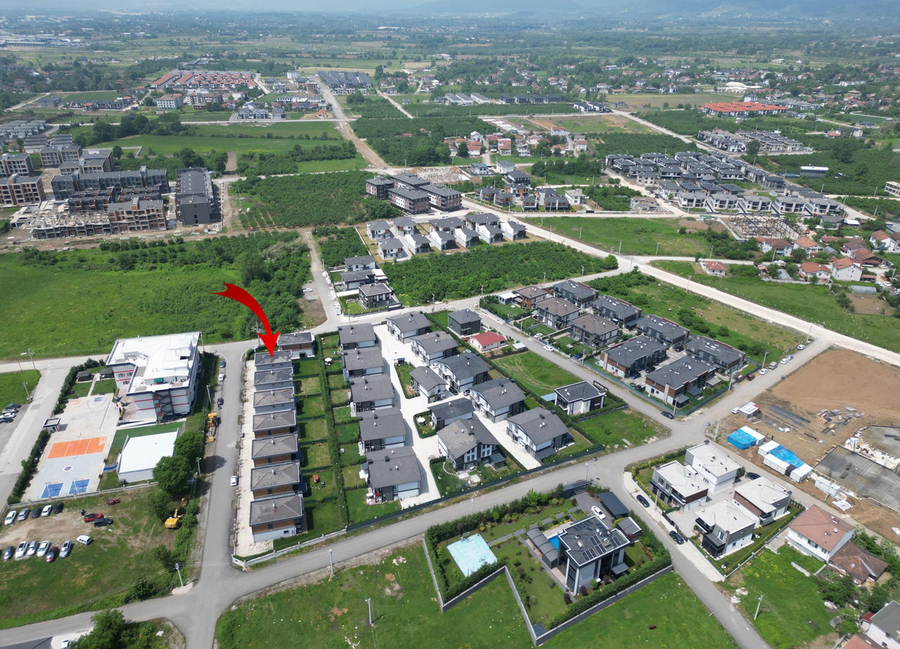 KÖRPEŞLER MAH. YEŞİLKENT 2'DE 4+1 210 M2 KİRALIK TEKİL VLLA