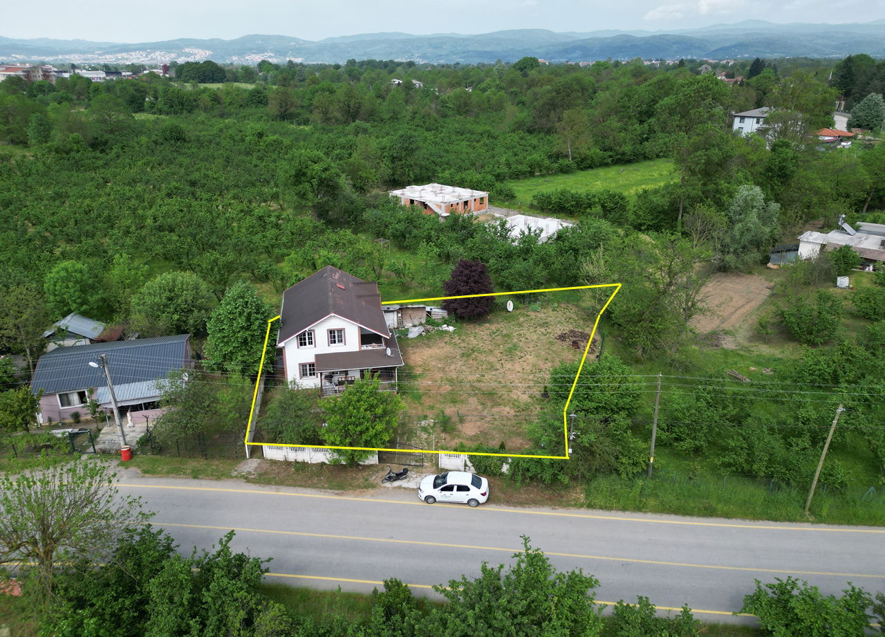 PINARLAR KÖYÜ'NDE 862 M2 ARSA ÜZERİNDE 4+1 SATILIK MÜSTAKİL EV