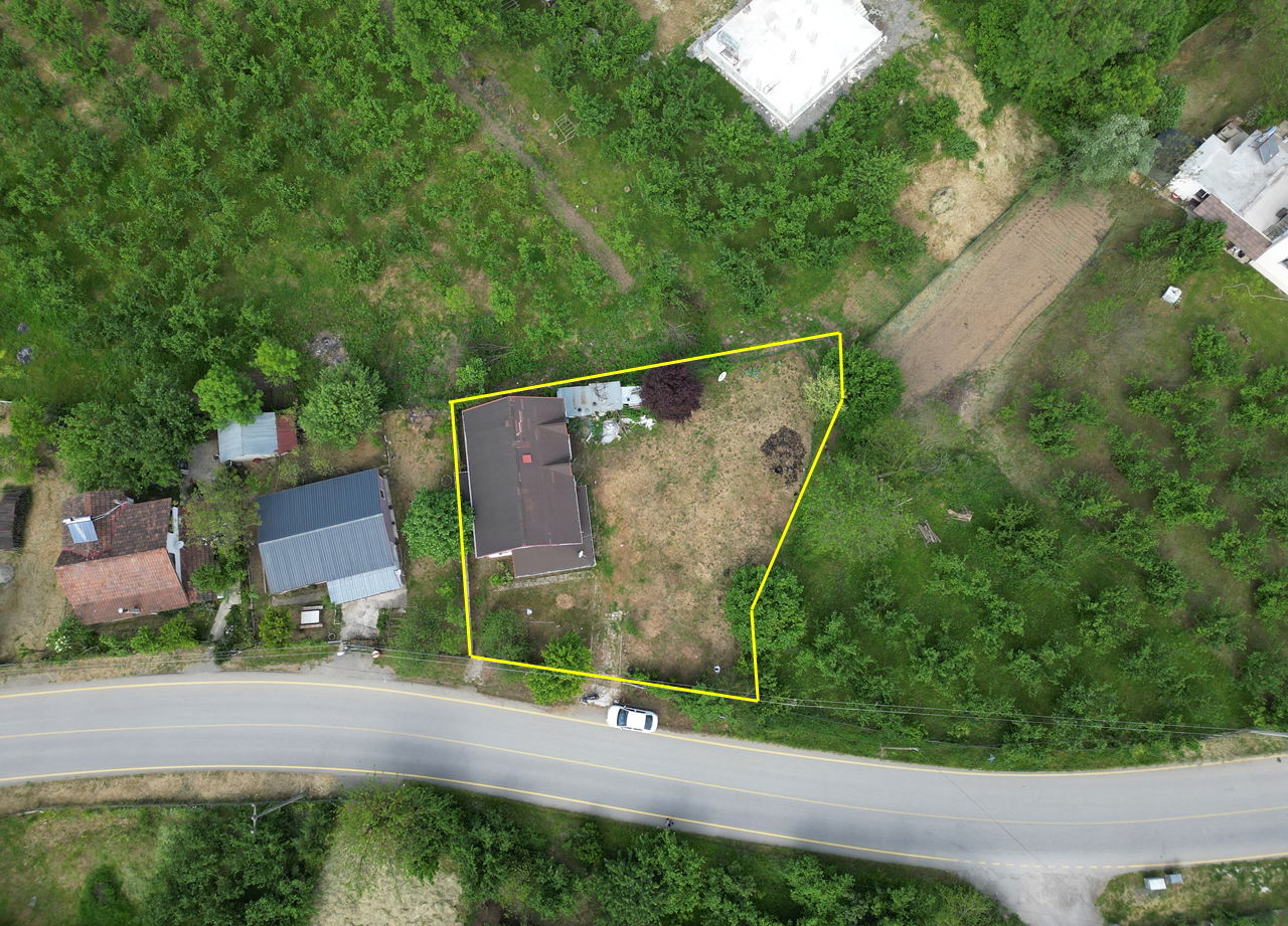 PINARLAR KÖYÜ'NDE 862 M2 ARSA ÜZERİNDE 4+1 SATILIK MÜSTAKİL EV