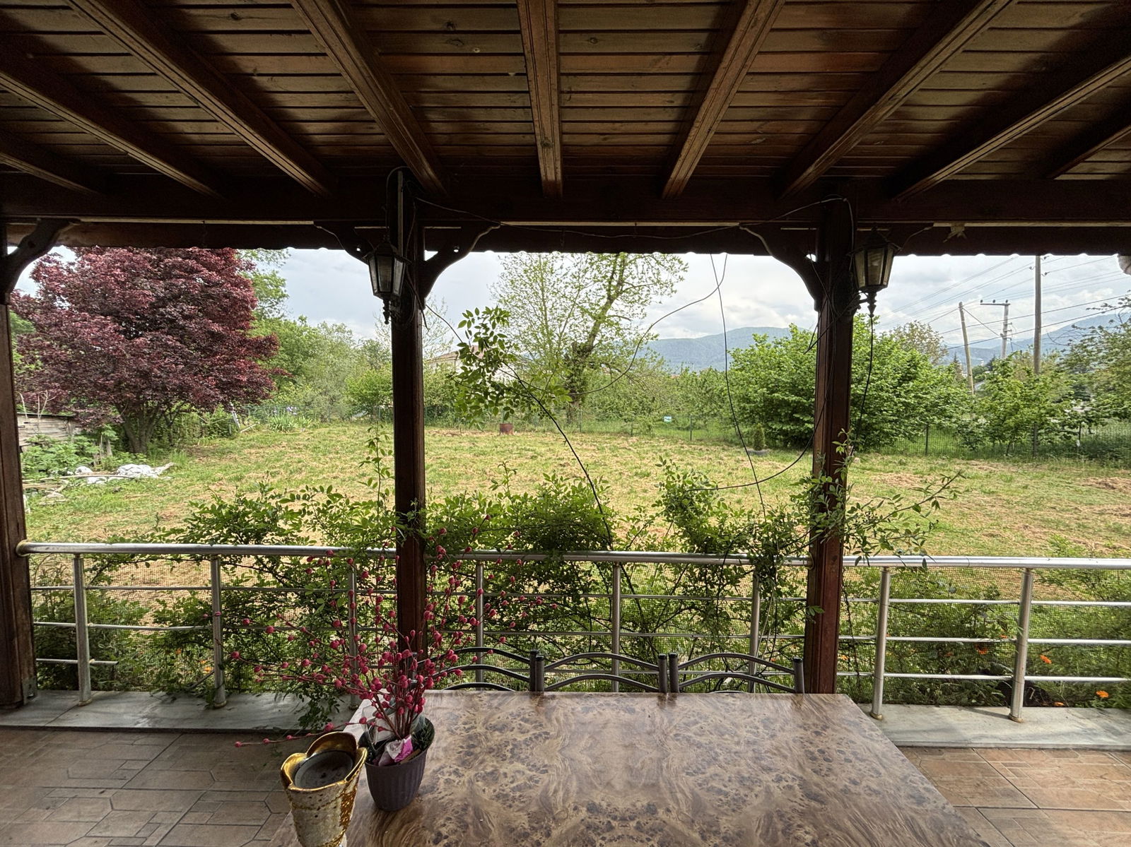 PINARLAR KÖYÜ'NDE 862 M2 ARSA ÜZERİNDE 4+1 SATILIK MÜSTAKİL EV