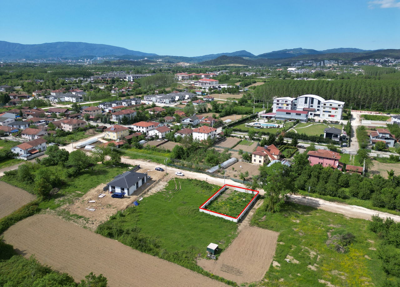  SARAYYERİ MAHALLESİ'NDE 1239 M2 SATILIK ARSA  