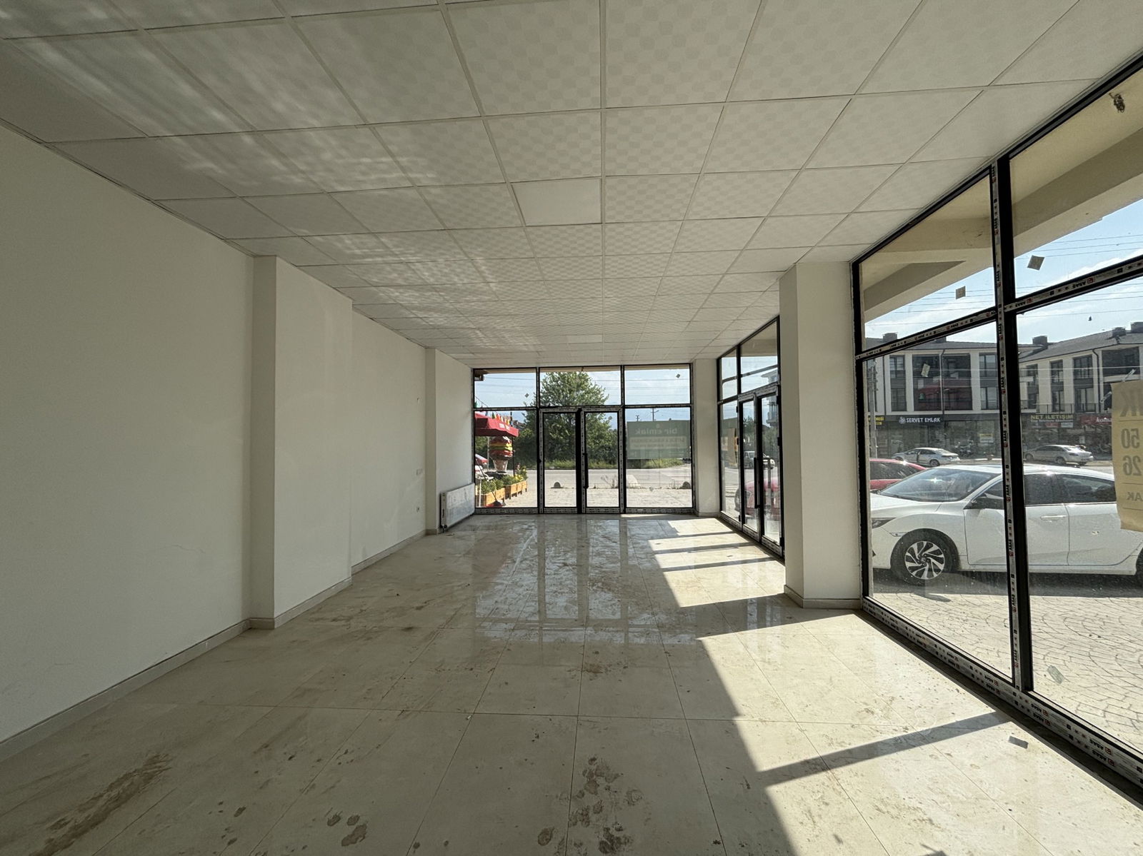 Kiralık Dükkan 50,000 TL