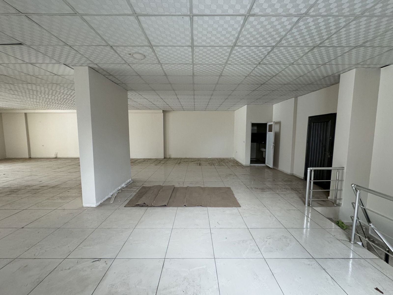 Kiralık Dükkan 55,000 TL