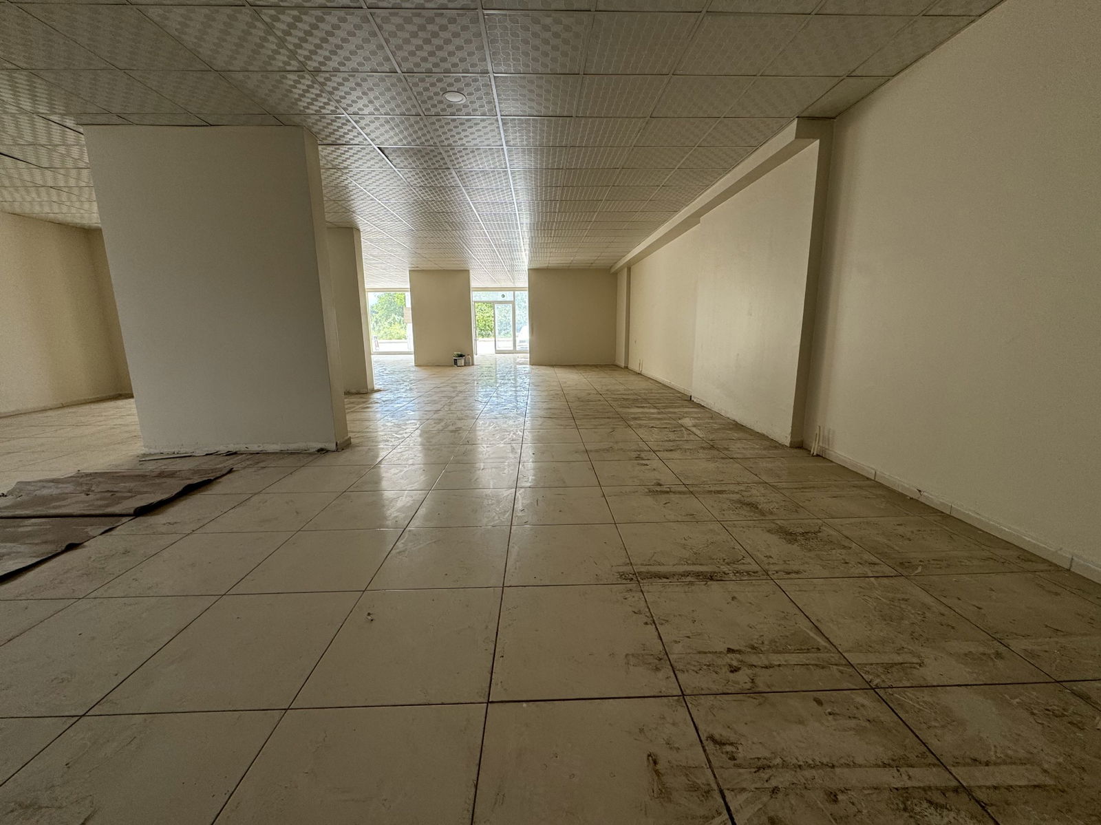 Kiralık Dükkan 55,000 TL