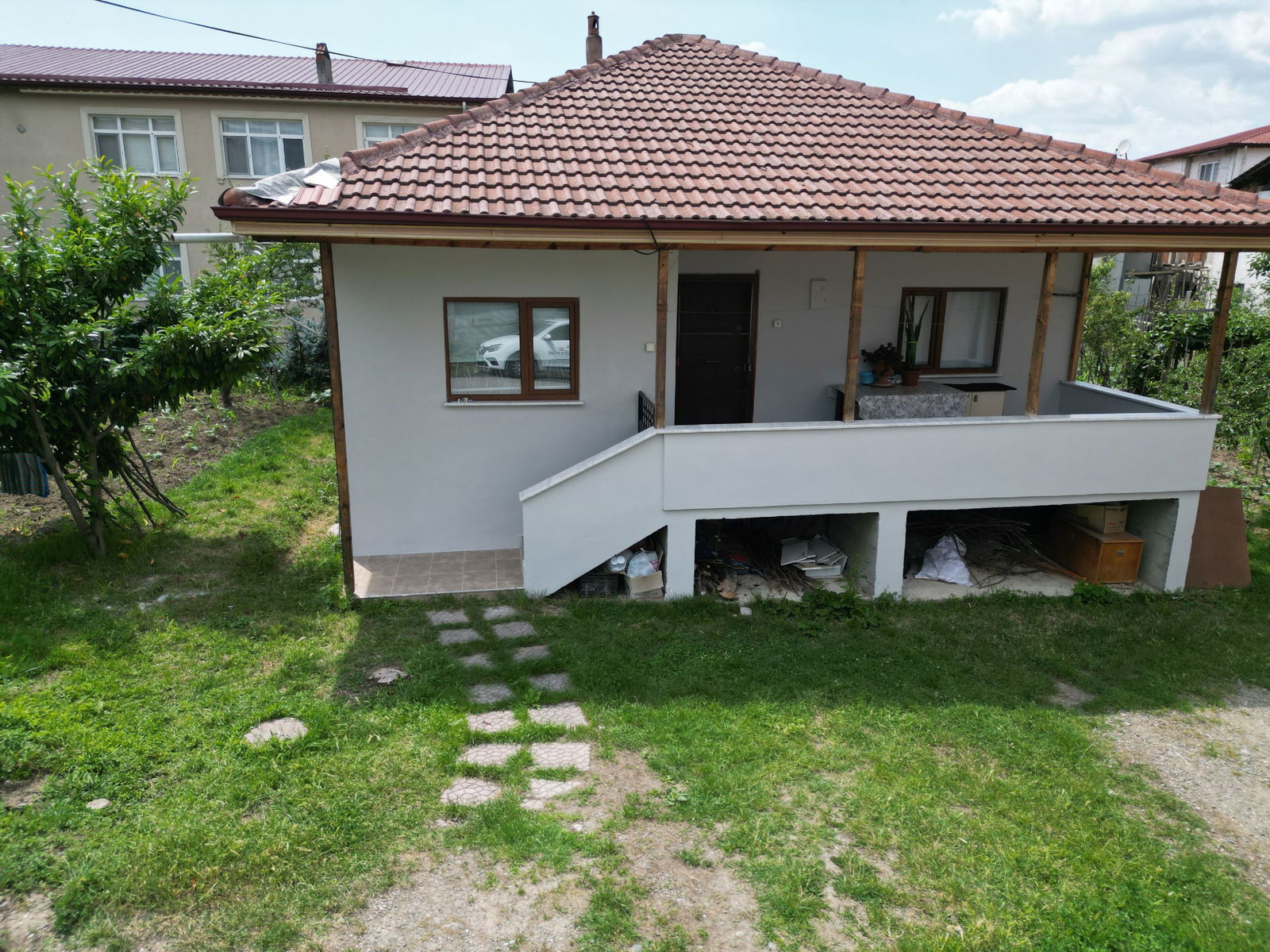  KAYNAŞLI MERKEZ SARIYER MAHALLESİNDE SATILIK MÜSTAKİL EV