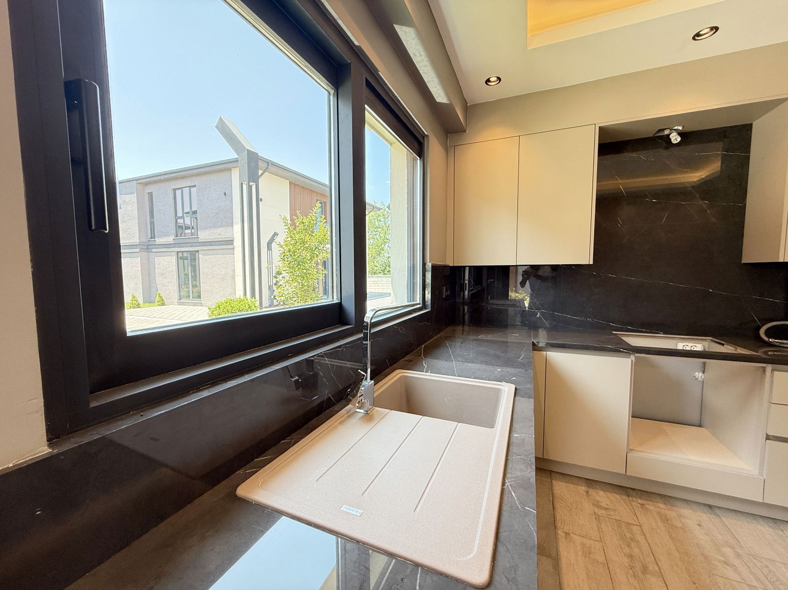 Satılık Villa 10,750,000 TL