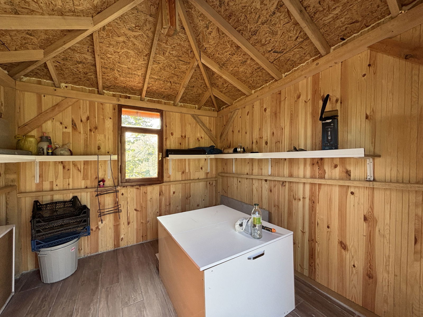 MUNCURLU'DA 1347 M2 ARSA İÇİNDE KIŞ BAHÇELİ SATILIK VİLLA