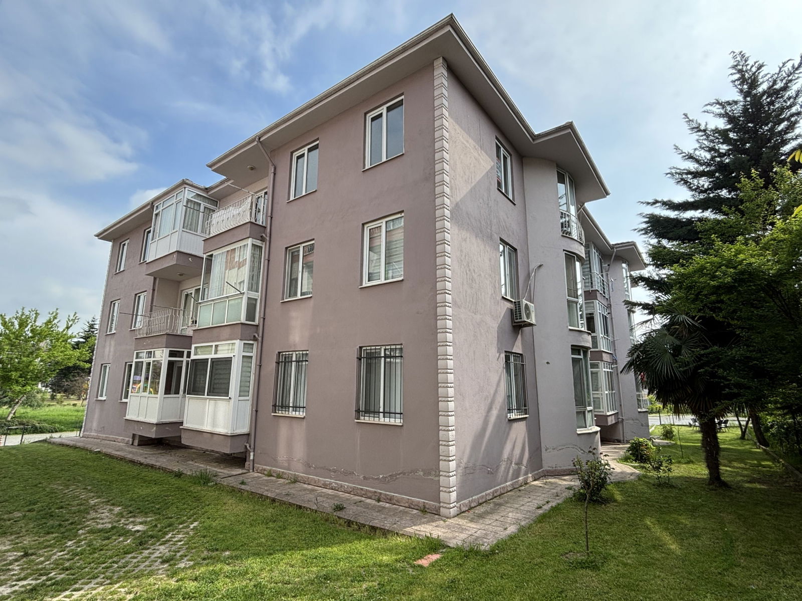 Kiralık Daire 14,000 TL