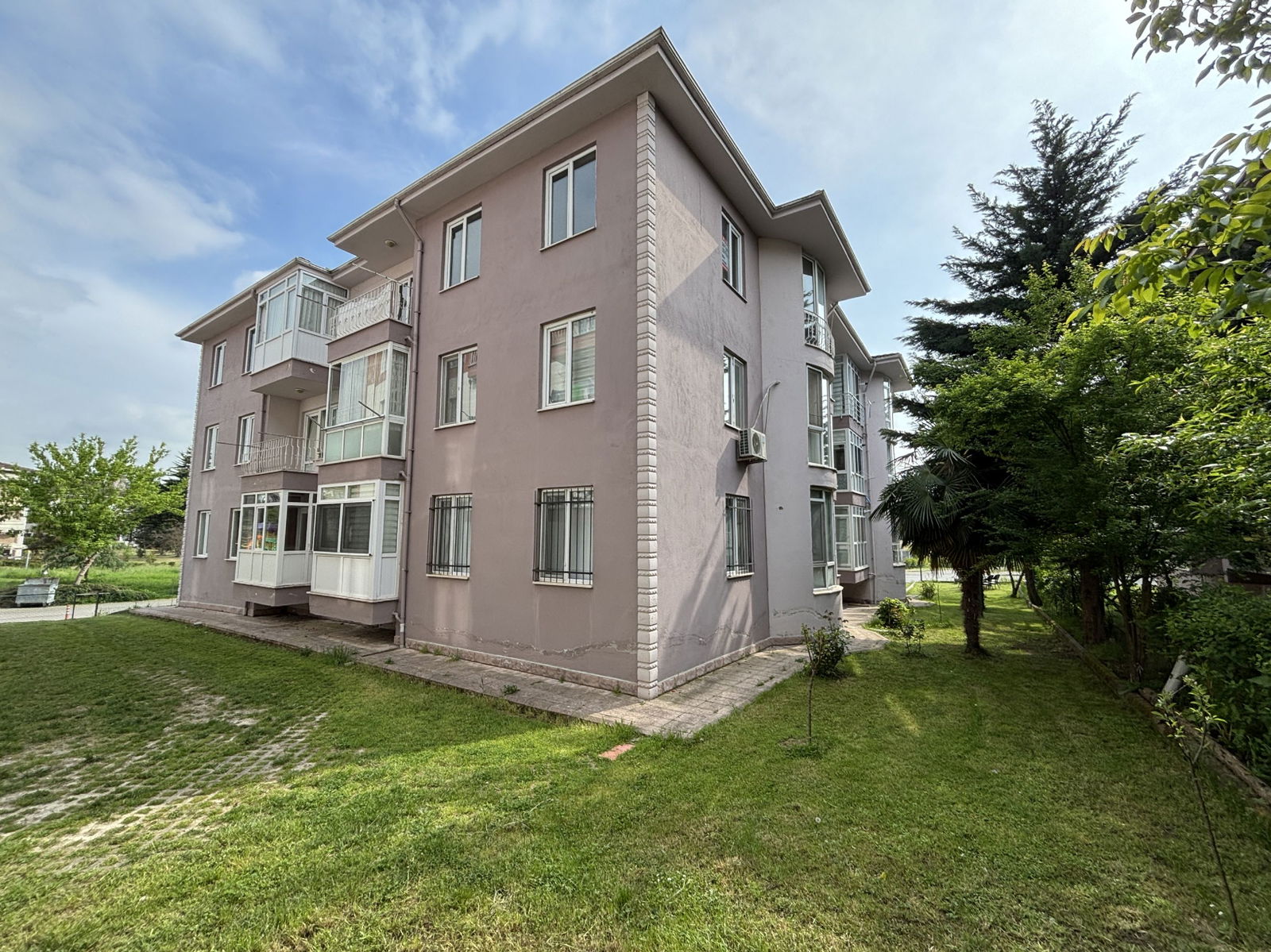 Kiralık Daire 14,000 TL