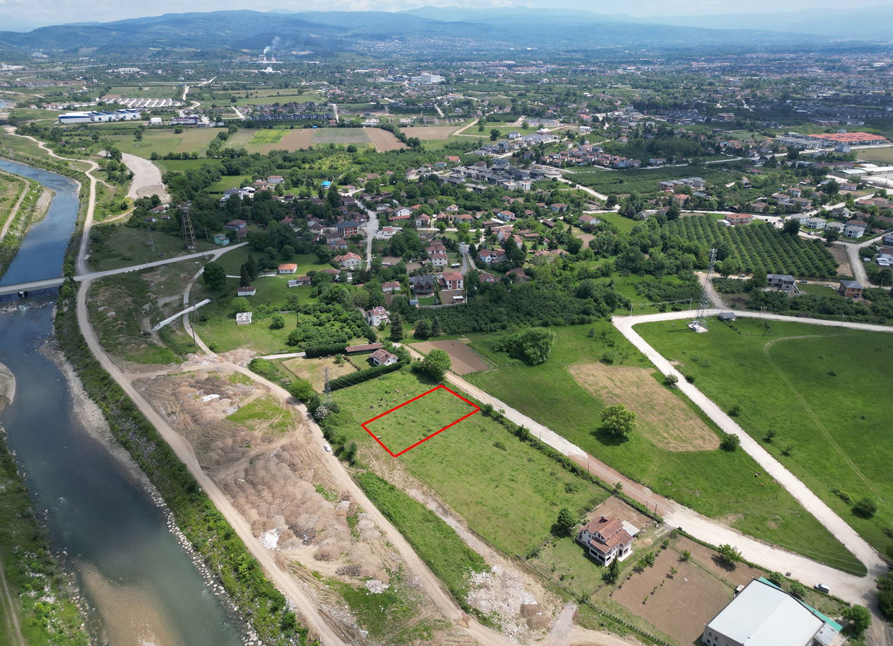  SARAYYERİ MAHALLESİ'NDE 1239 M2 SATILIK ARSA  