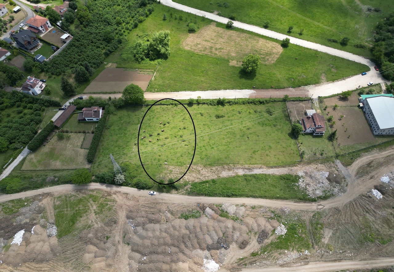  SARAYYERİ MAHALLESİ'NDE 1239 M2 SATILIK ARSA  