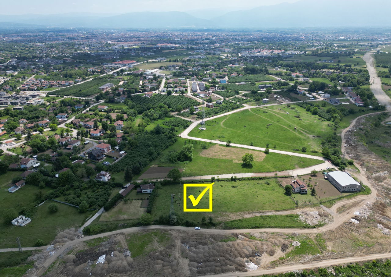  SARAYYERİ MAHALLESİ'NDE 1239 M2 SATILIK ARSA  