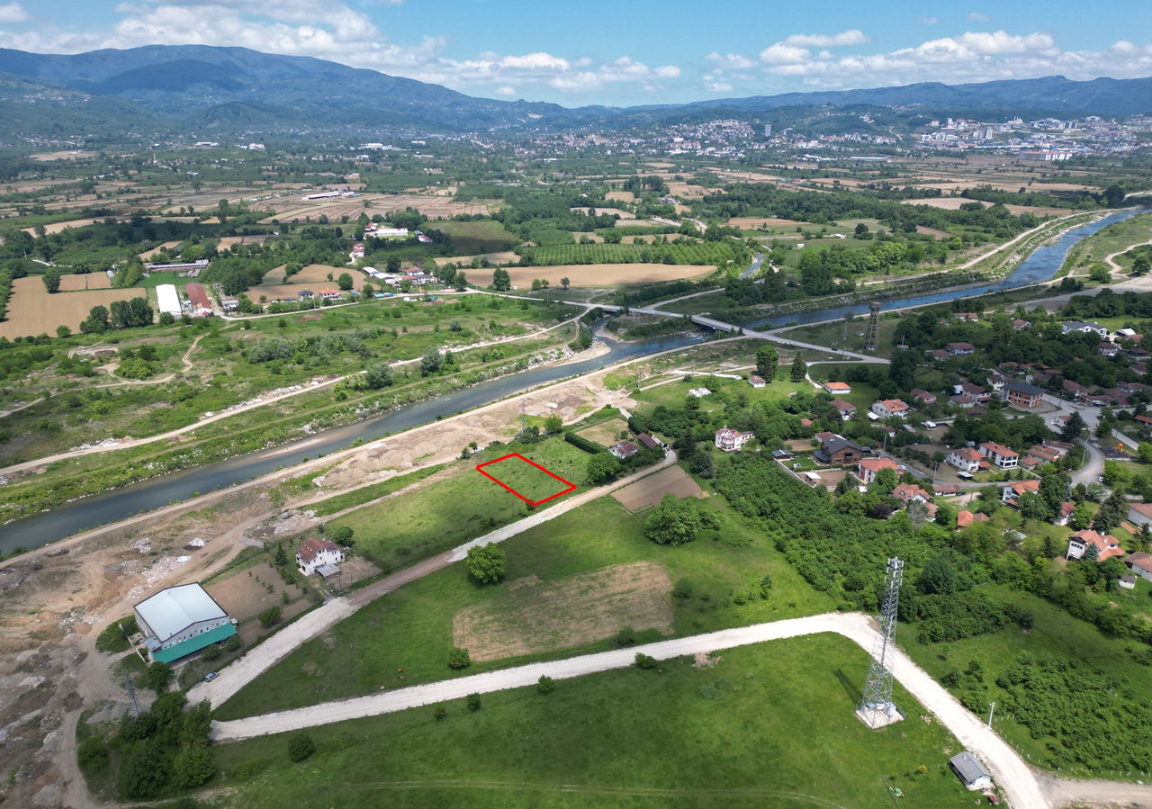  SARAYYERİ MAHALLESİ'NDE 1239 M2 SATILIK ARSA  