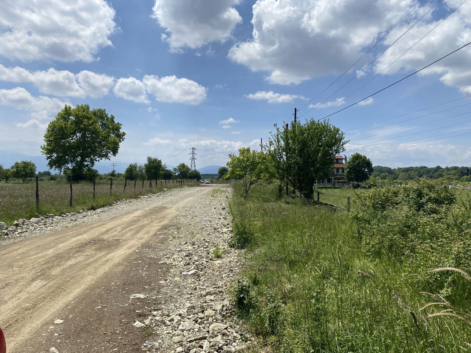  SARAYYERİ MAHALLESİ'NDE 1239 M2 SATILIK ARSA  