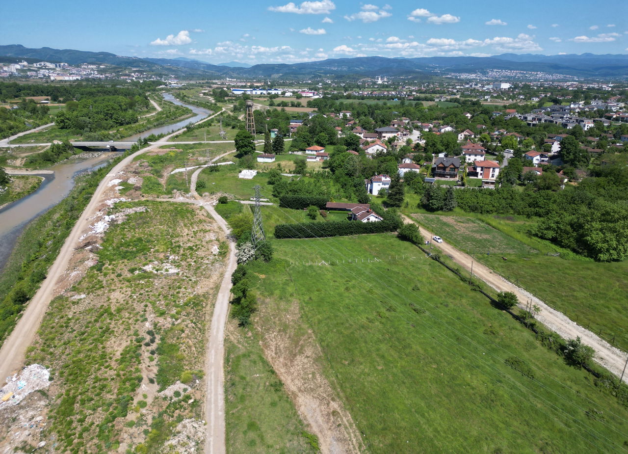  SARAYYERİ MAHALLESİ'NDE 1239 M2 SATILIK ARSA  