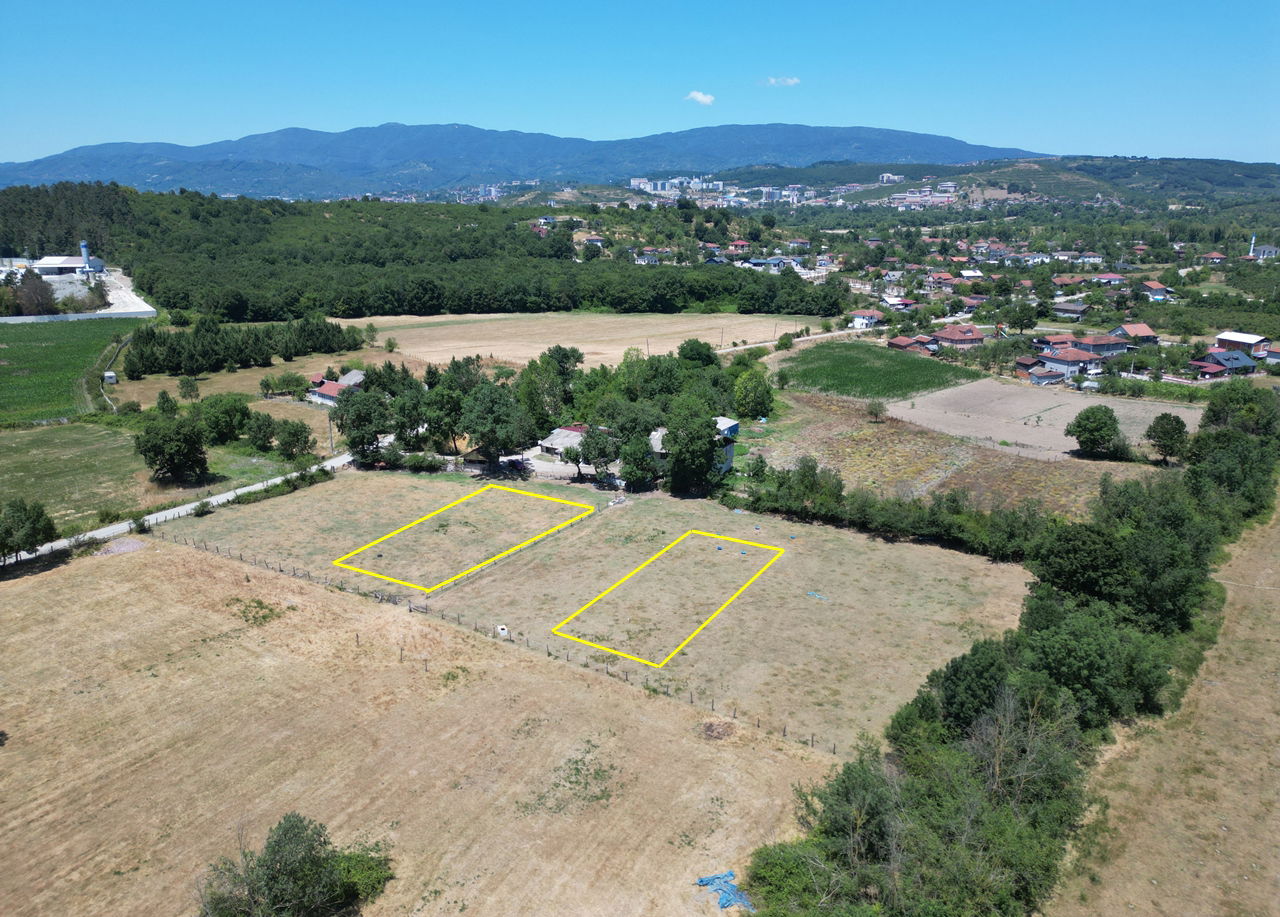 GÜMÜŞOVA YENİ MAHALLE'DE 410 M2 VE 463 M2 SATILIK PARSELLER