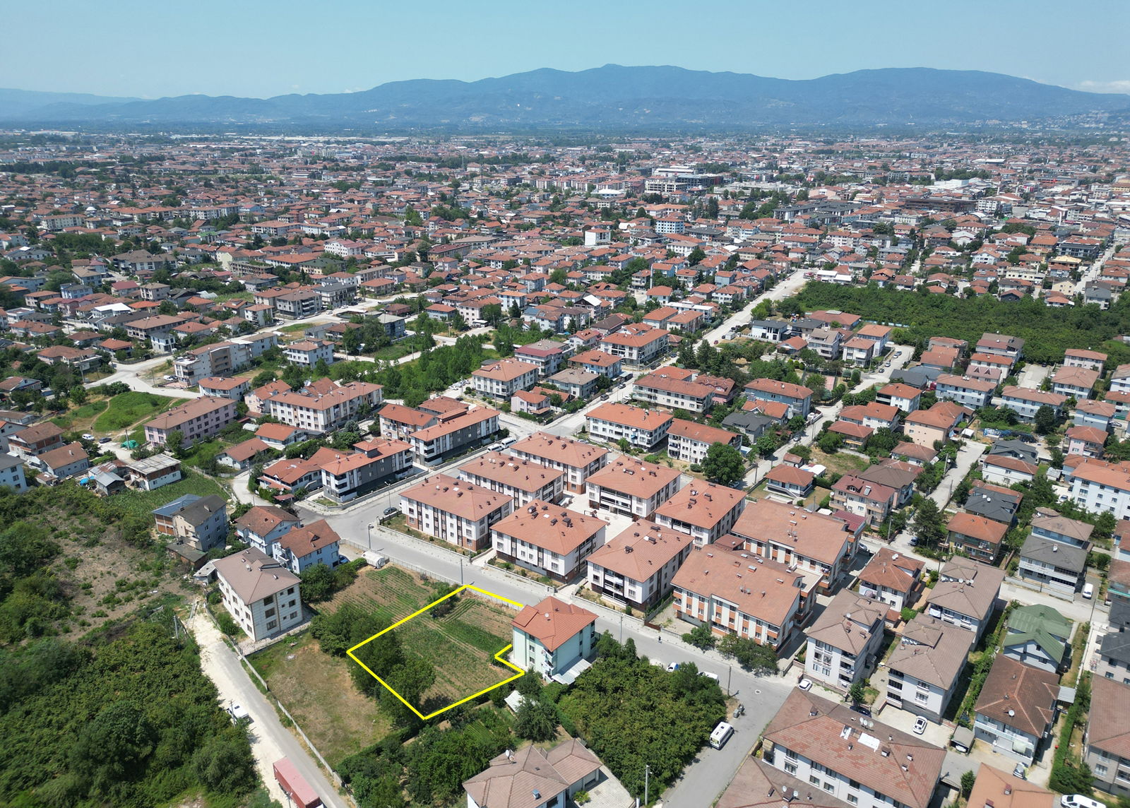 DARICI MAHALLESİ'NDE 955 M2 SATILIK ARSA