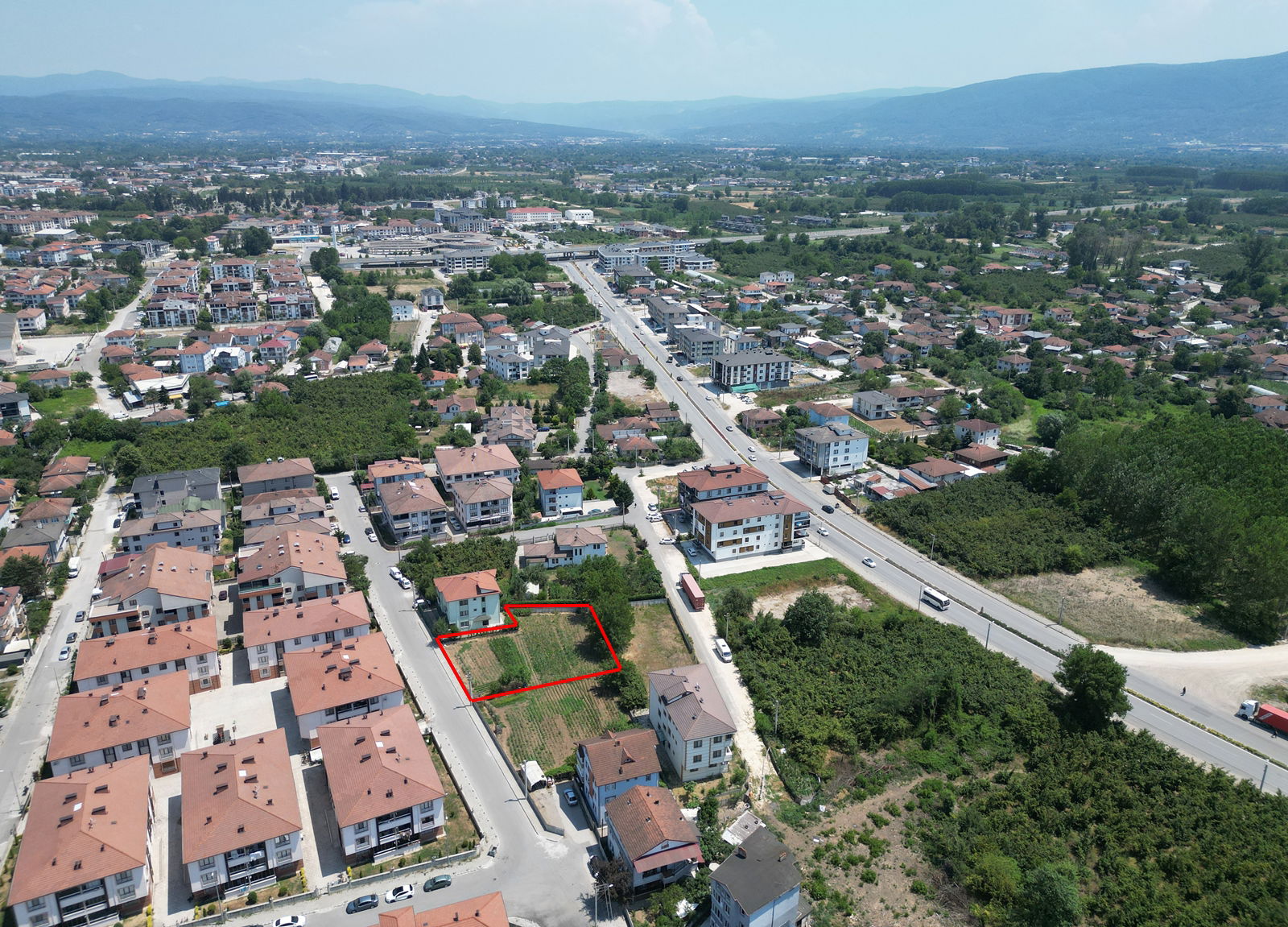 DARICI MAHALLESİ'NDE 955 M2 SATILIK ARSA